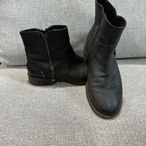 Born Black Ankle Boots with Side Zippers